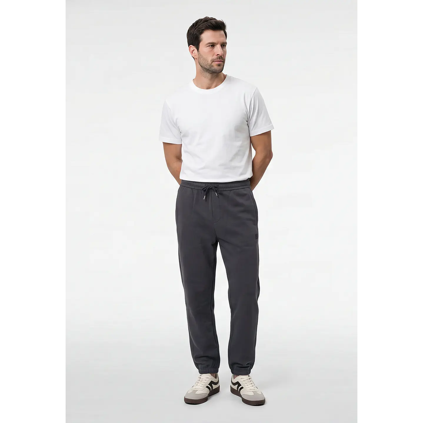 Buzo Básico Jogger Hombre Gris 3