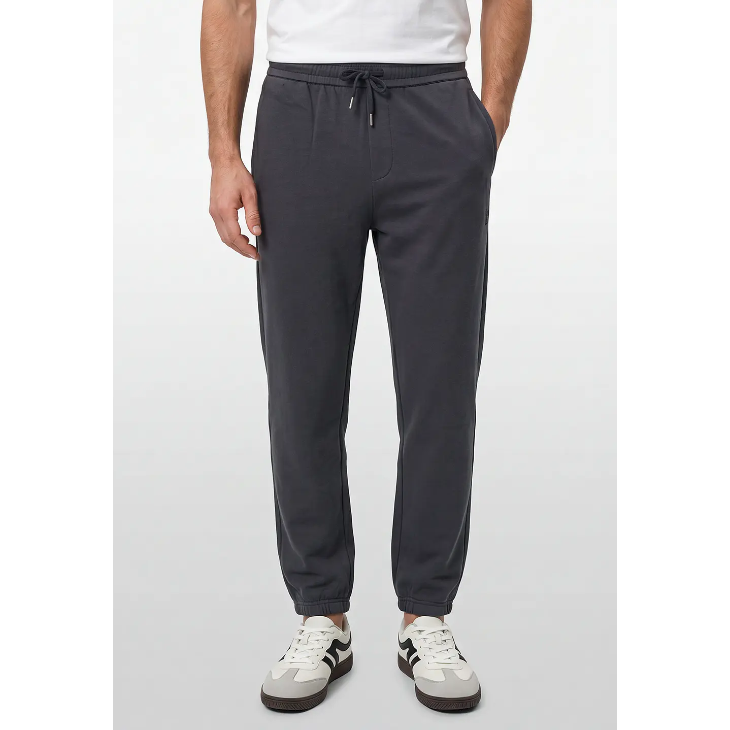 Buzo Básico Jogger Hombre Gris 1