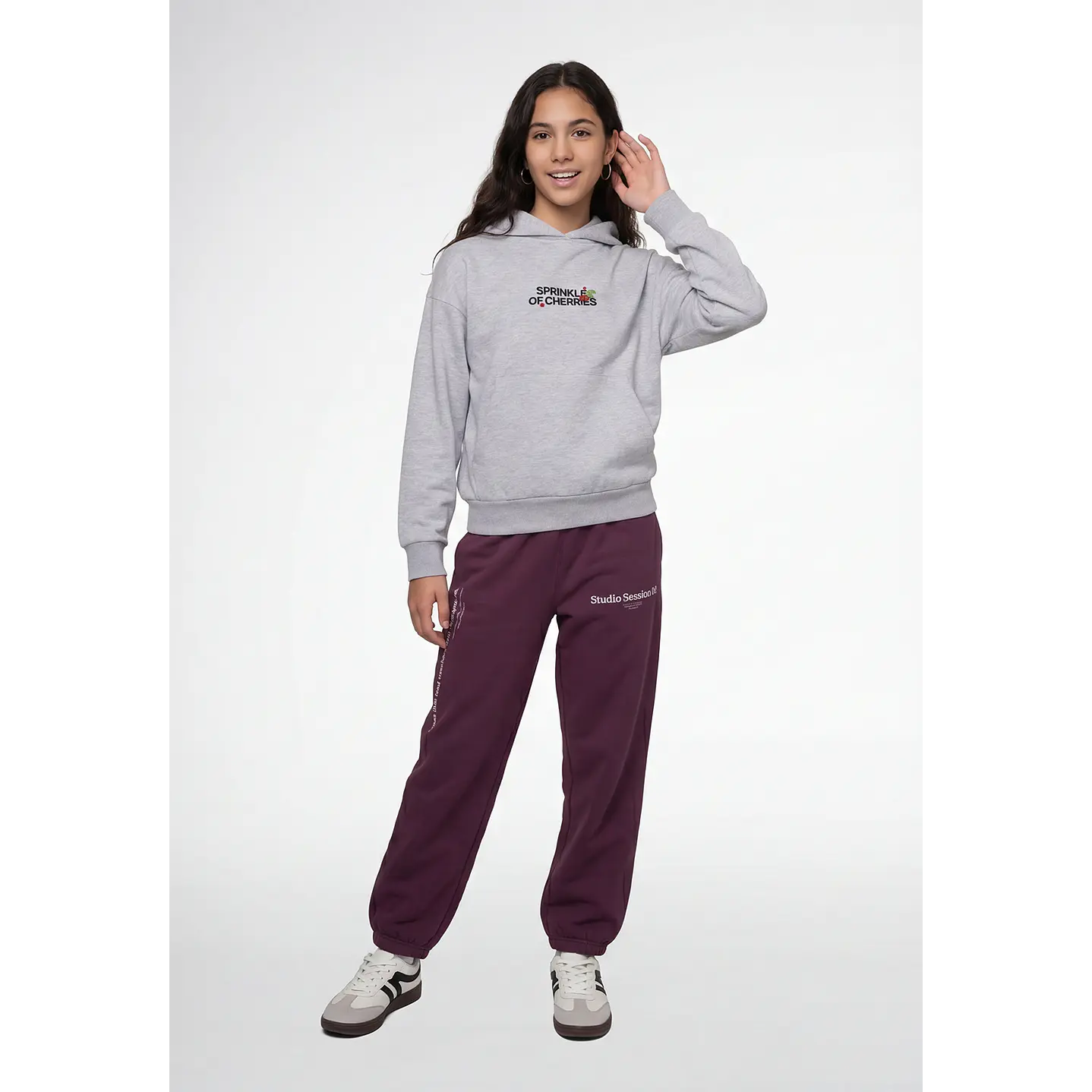 Buzo Letras Baggy Lola Morado 4