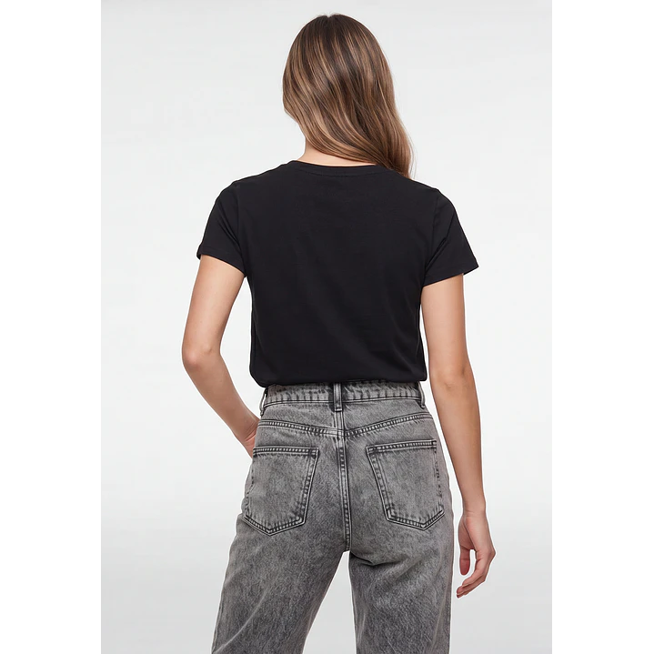 Polera Letras Mujer Negro 3