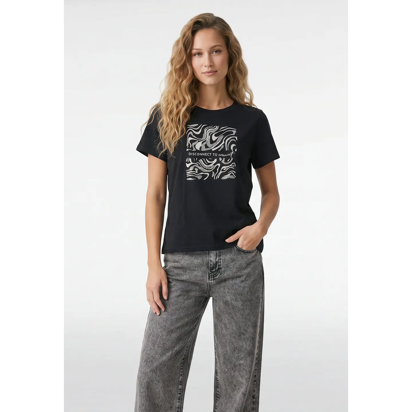 Polera Arte Mujer Negro 1