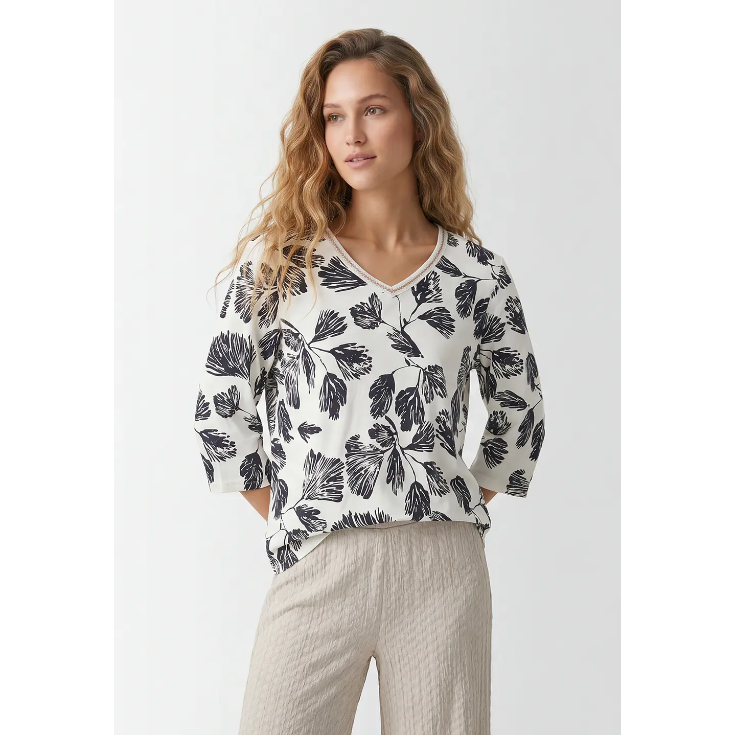 Polera Flor Mujer Manga 3/4 Crudo 1