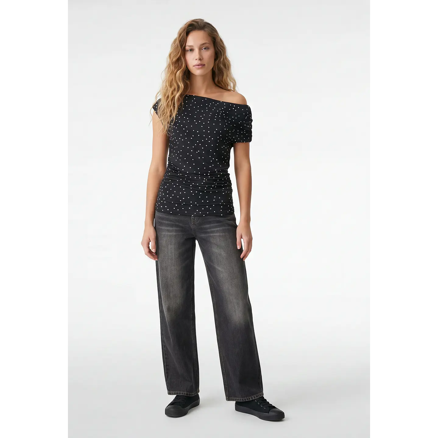 Polera Lunares Mujer Negro 4