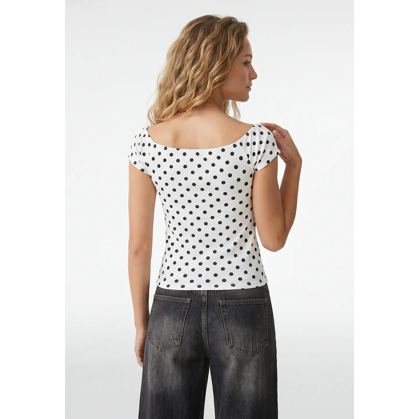 Polera Lunares Mujer Blanco 3