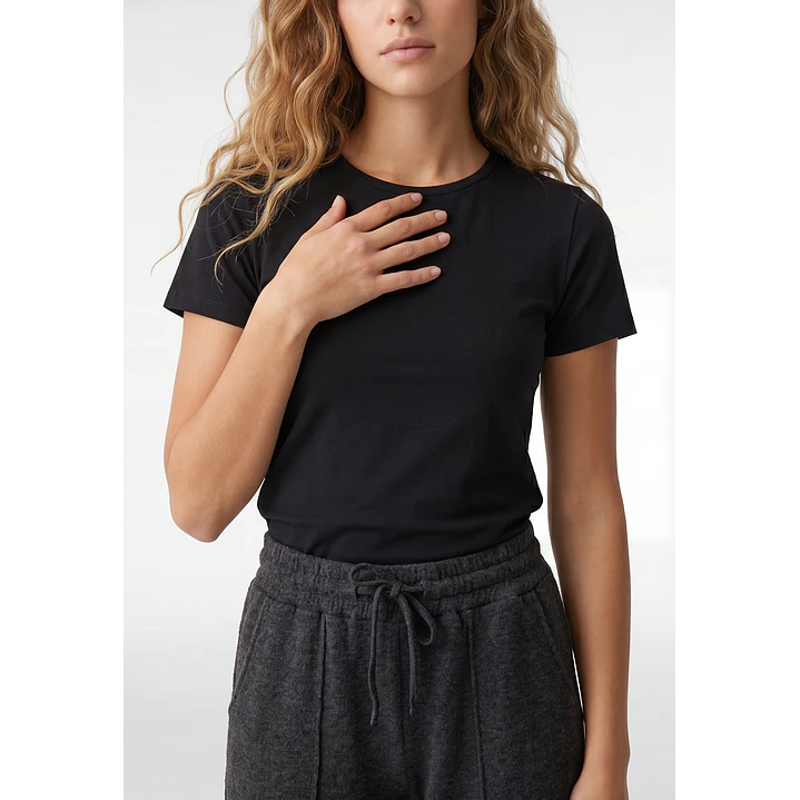 Polera Active Mujer Negro 2