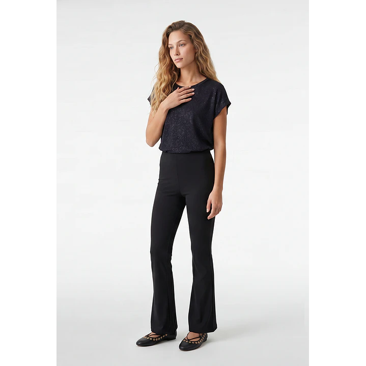 Calza Texturada Flare Mujer Negro 3