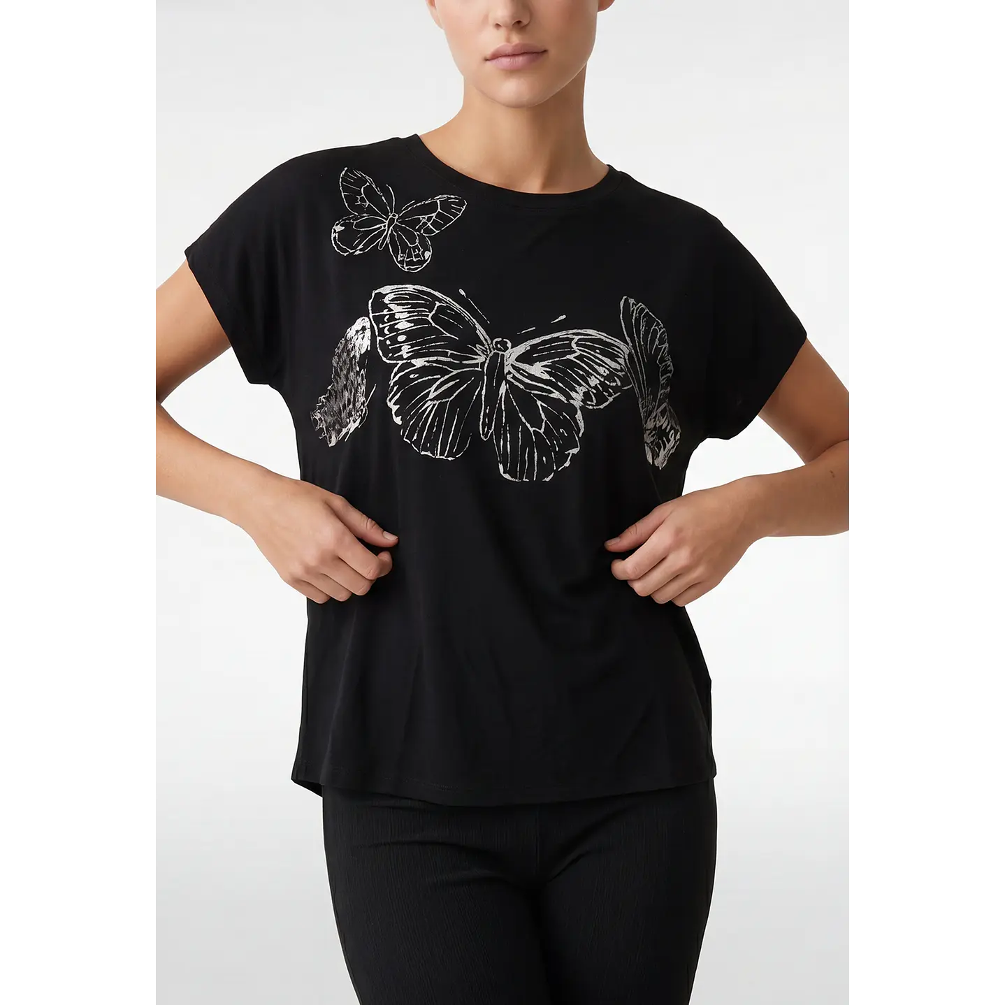 Polera Mariposa Mujer Negro 2