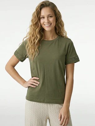 Polera Aplicación Mujer Verde