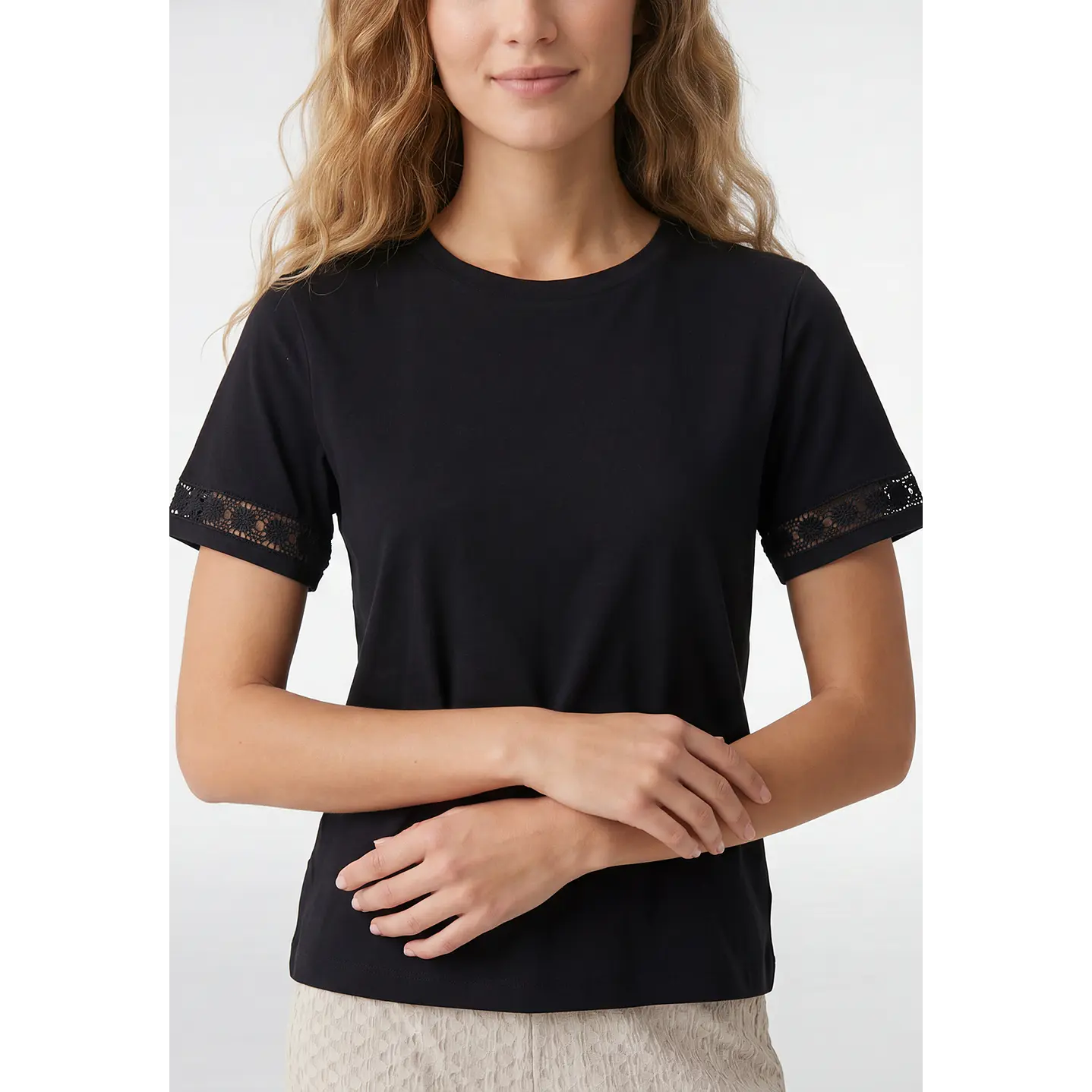 Polera Aplicación Mujer Negro 2