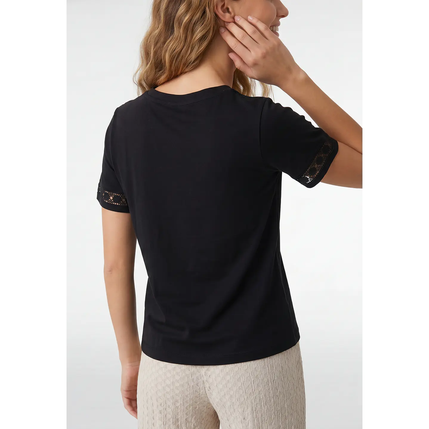 Polera Aplicación Mujer Negro 3
