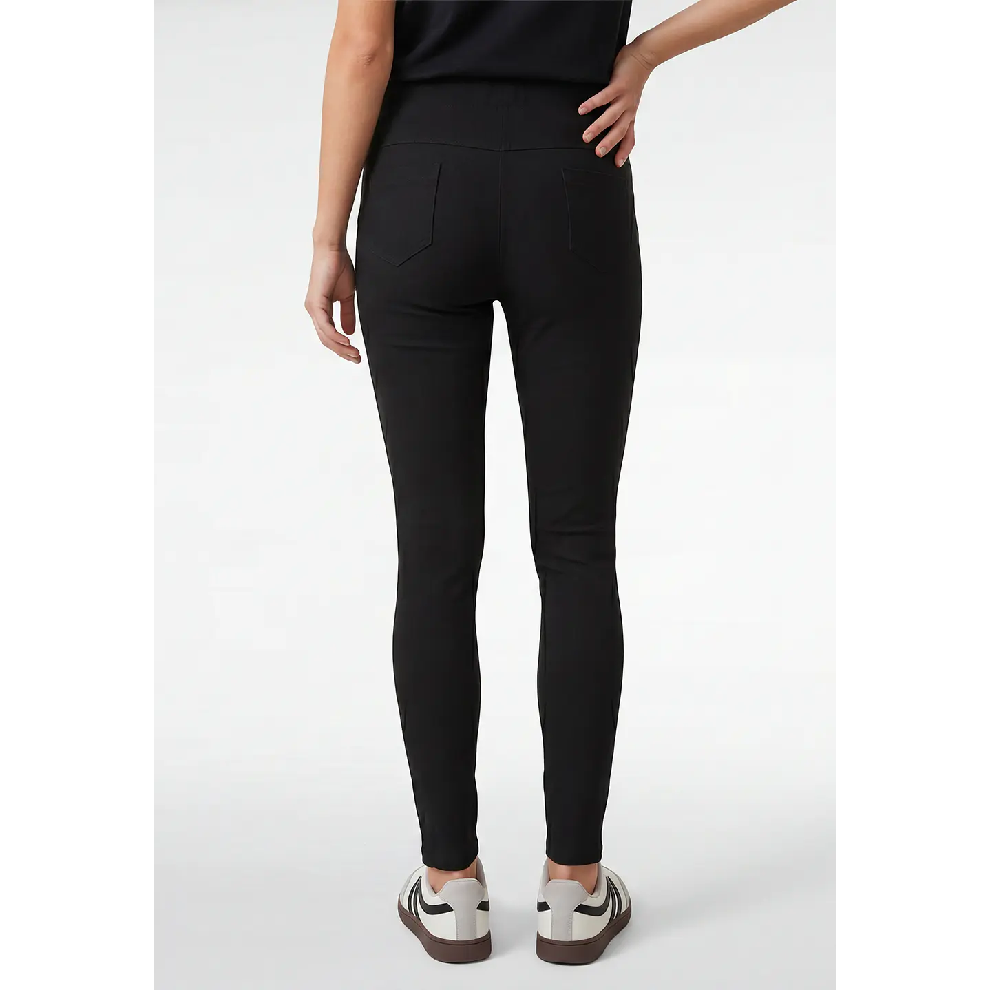 Calza Botones Mujer Negro 2