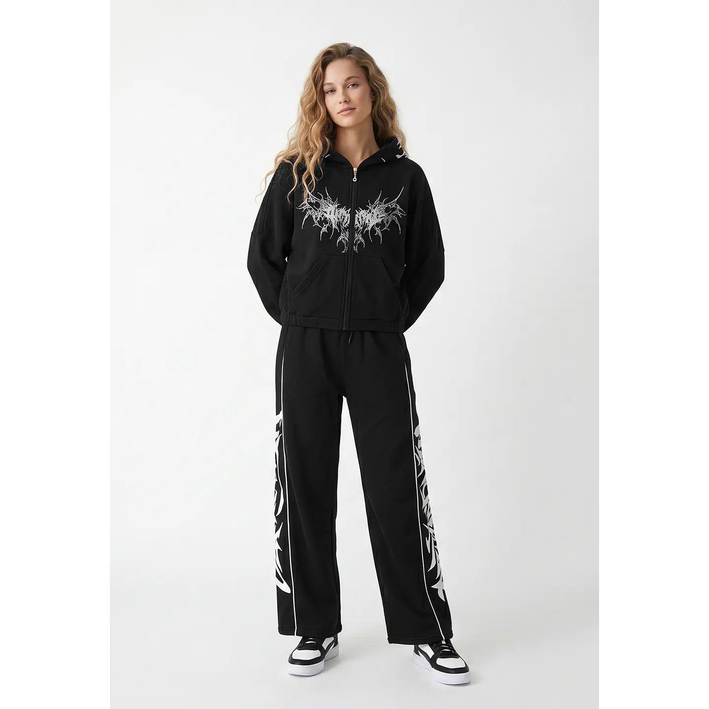 Buzo Gothic Mujer Negro 4
