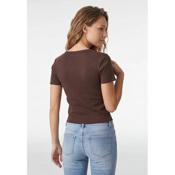 Polera Botones Mujer Café 4