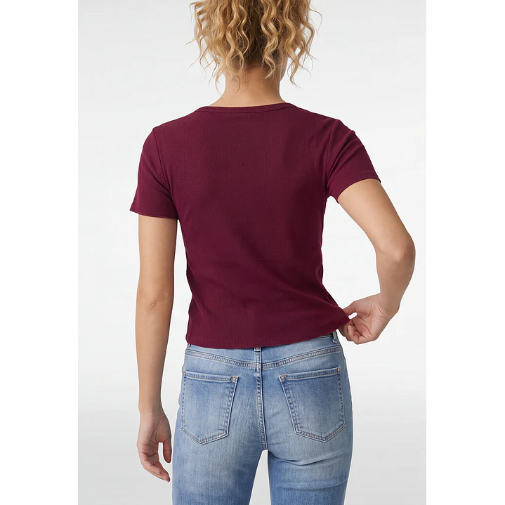 Polera Botones Mujer Burdeo 3