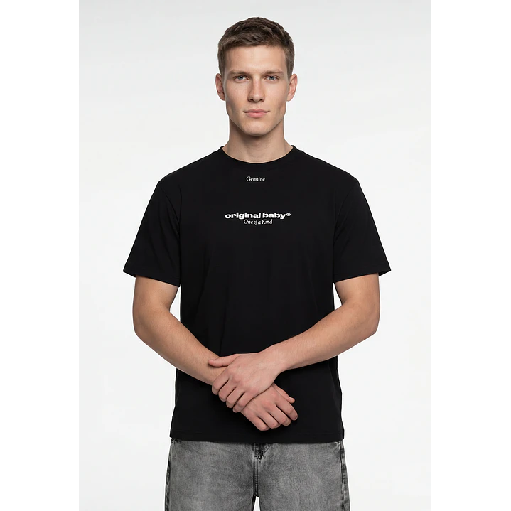 Polera Llavero Hombre Negro 1