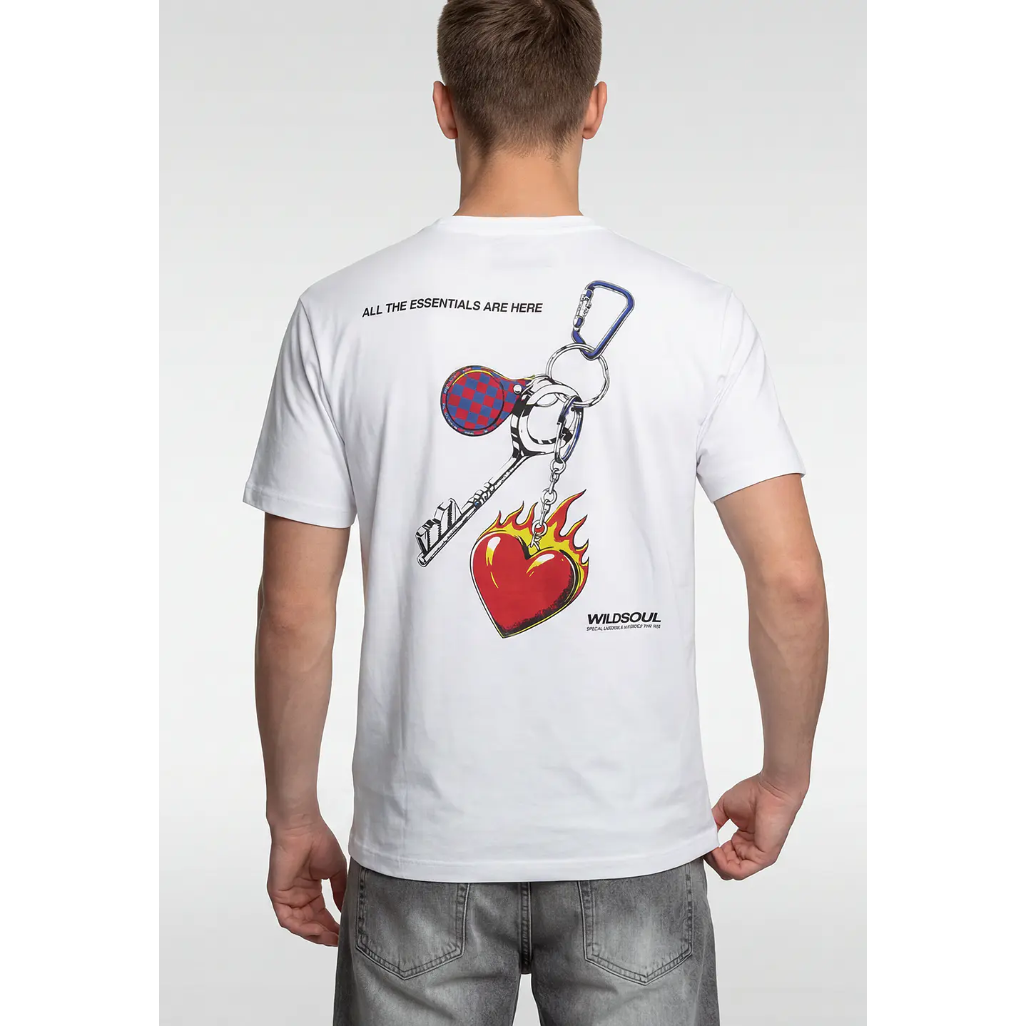 Polera Llavero Hombre Blanco 2