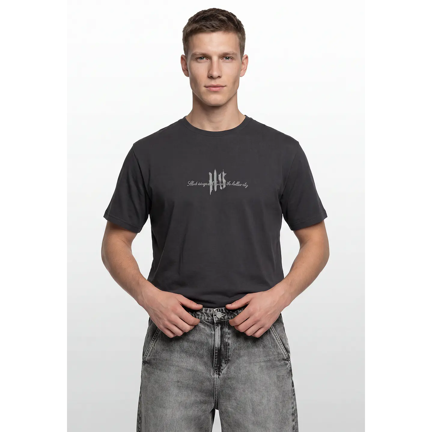 Polera Gothic Hombre Gris 1