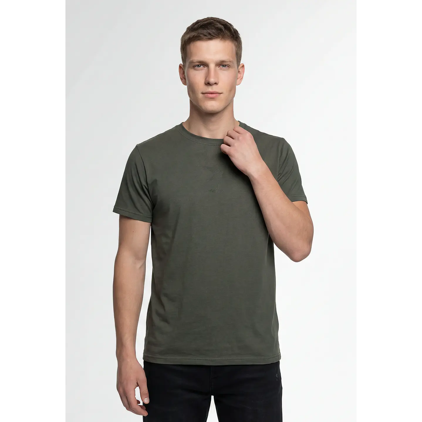 Polera Bordado 3D Hombre Verde 1