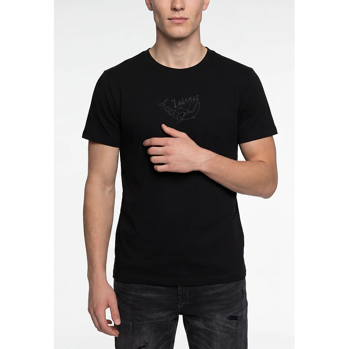 Polera Bordado 3D Hombre Negro 1