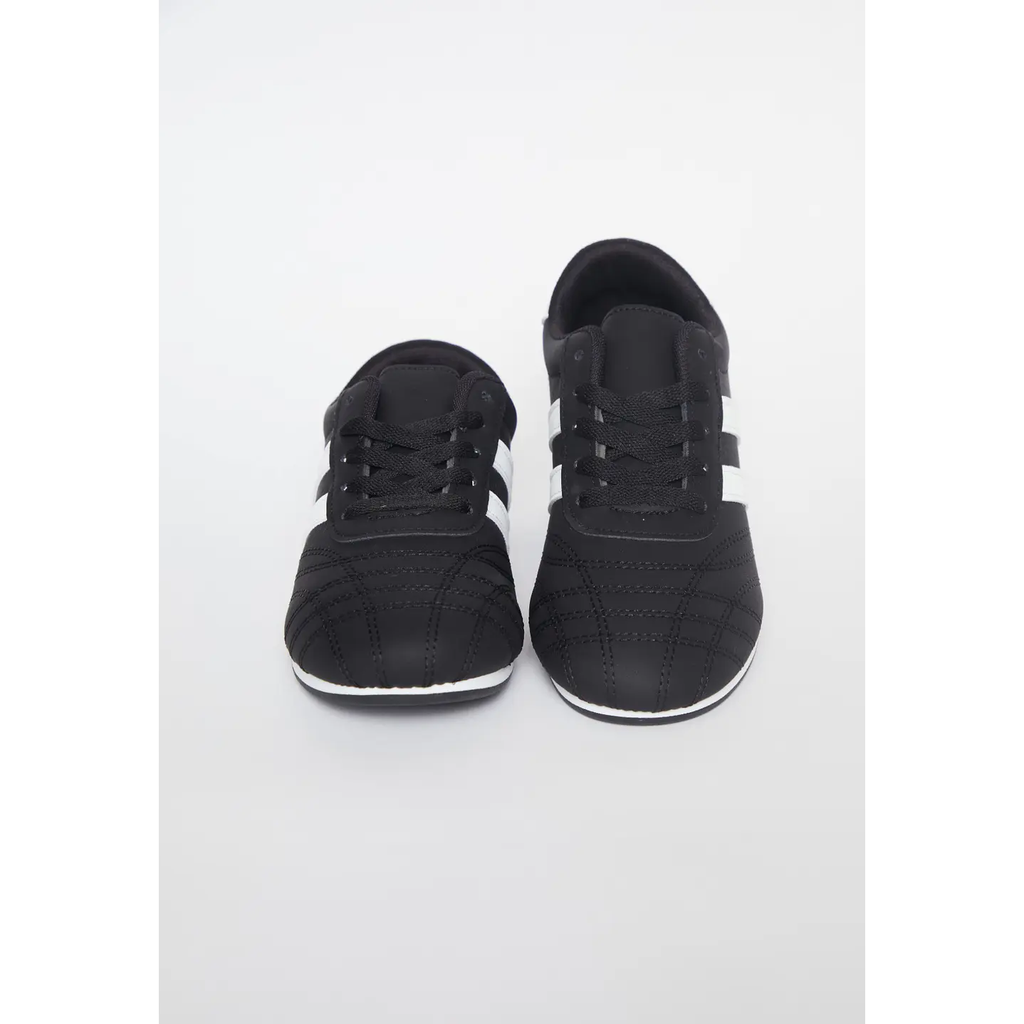 Zapatilla Urbana Mujer Negro 2