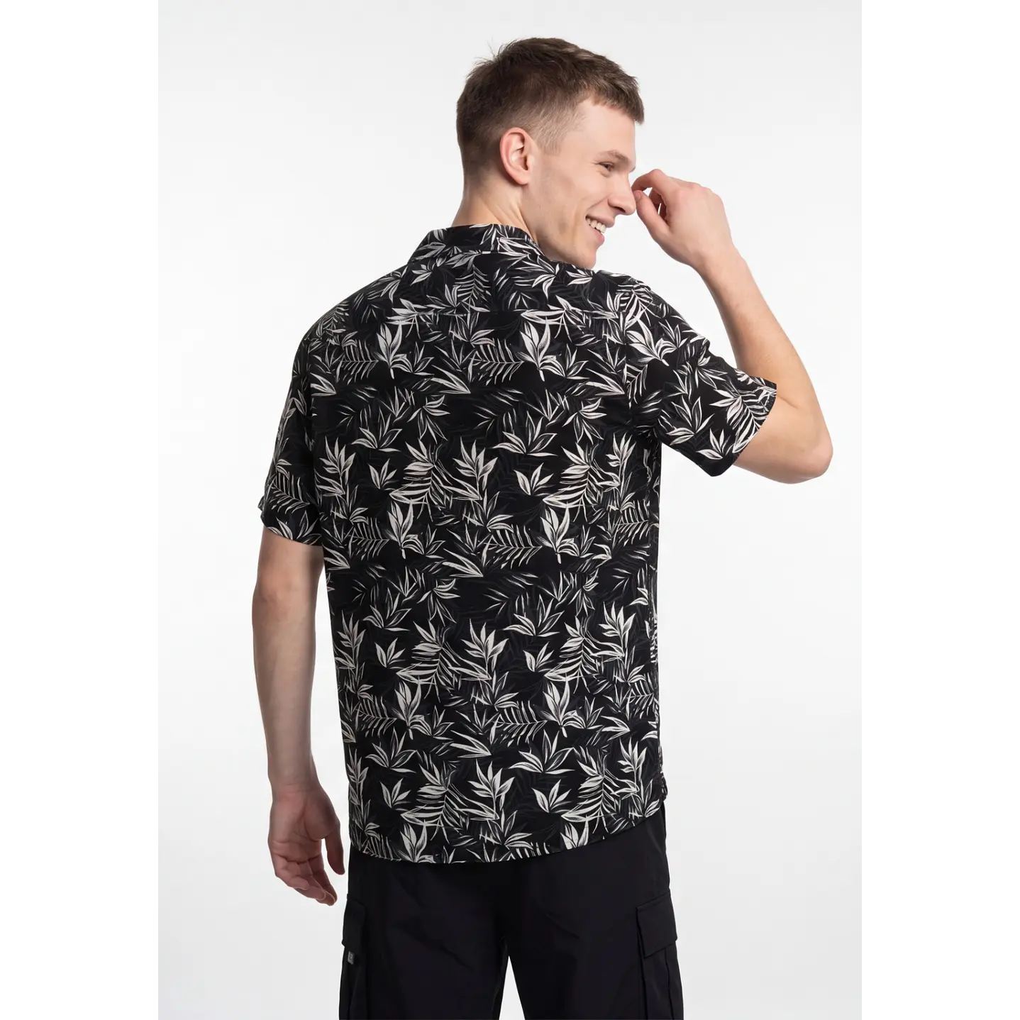 Camisa Viscosa Clasica Hombre Negro 2