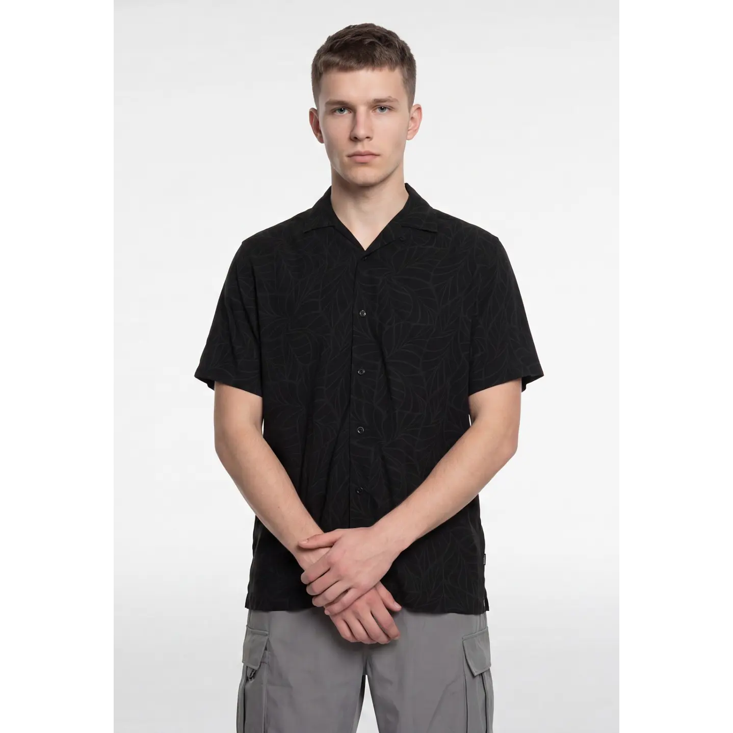 Camisa Viscosa Clasica Hombre Negro 2