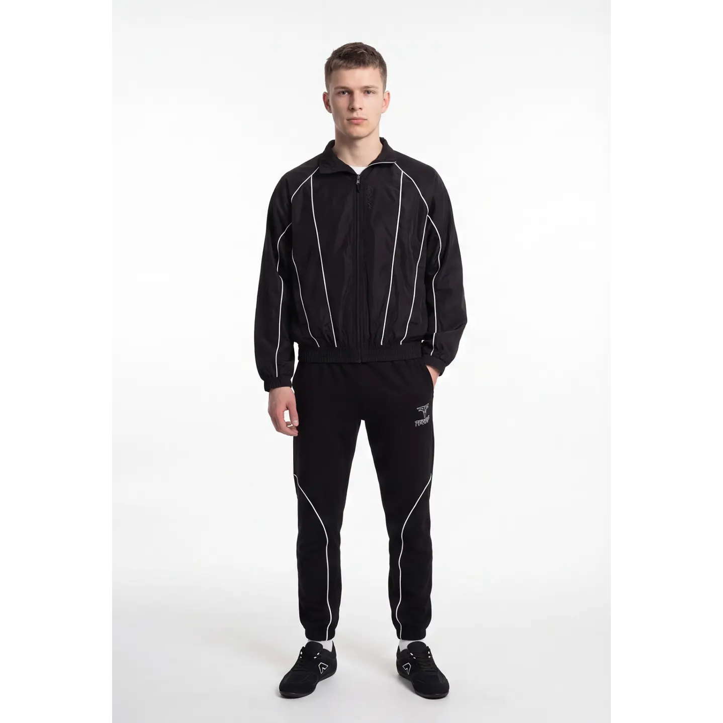 Cortaviento Lineas Hombre Negro 3