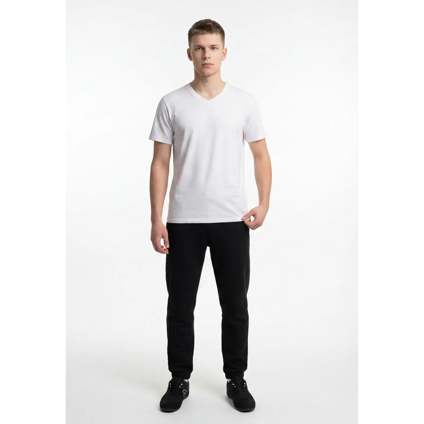 Buzo Básico Jogger Hombre Negro 3