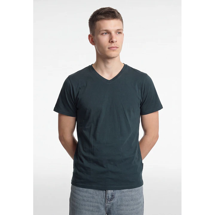 Polera Básica Cuello V Hombre Verde 1