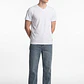 Polera Básica Cuello V Hombre Blanco - Miniatura 3