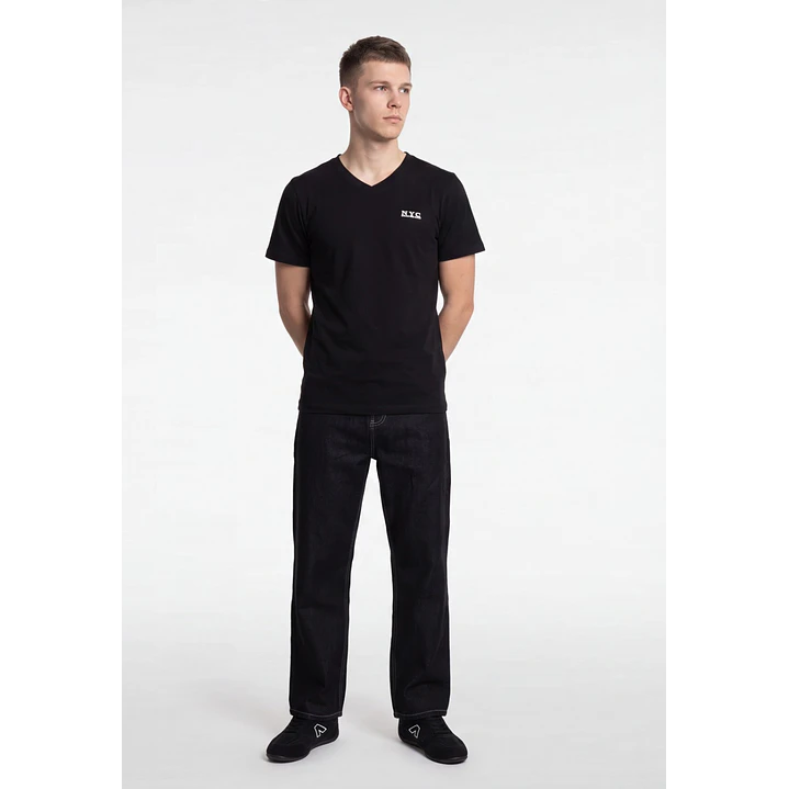Polera Nyc Slim Fit Hombre Negro 3
