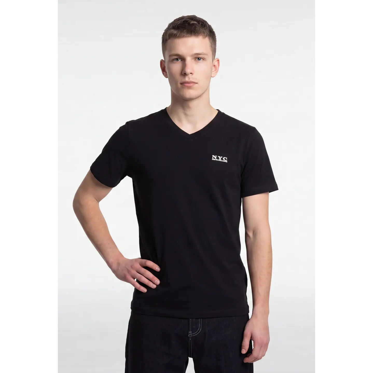 Polera Nyc Slim Fit Hombre Negro 1
