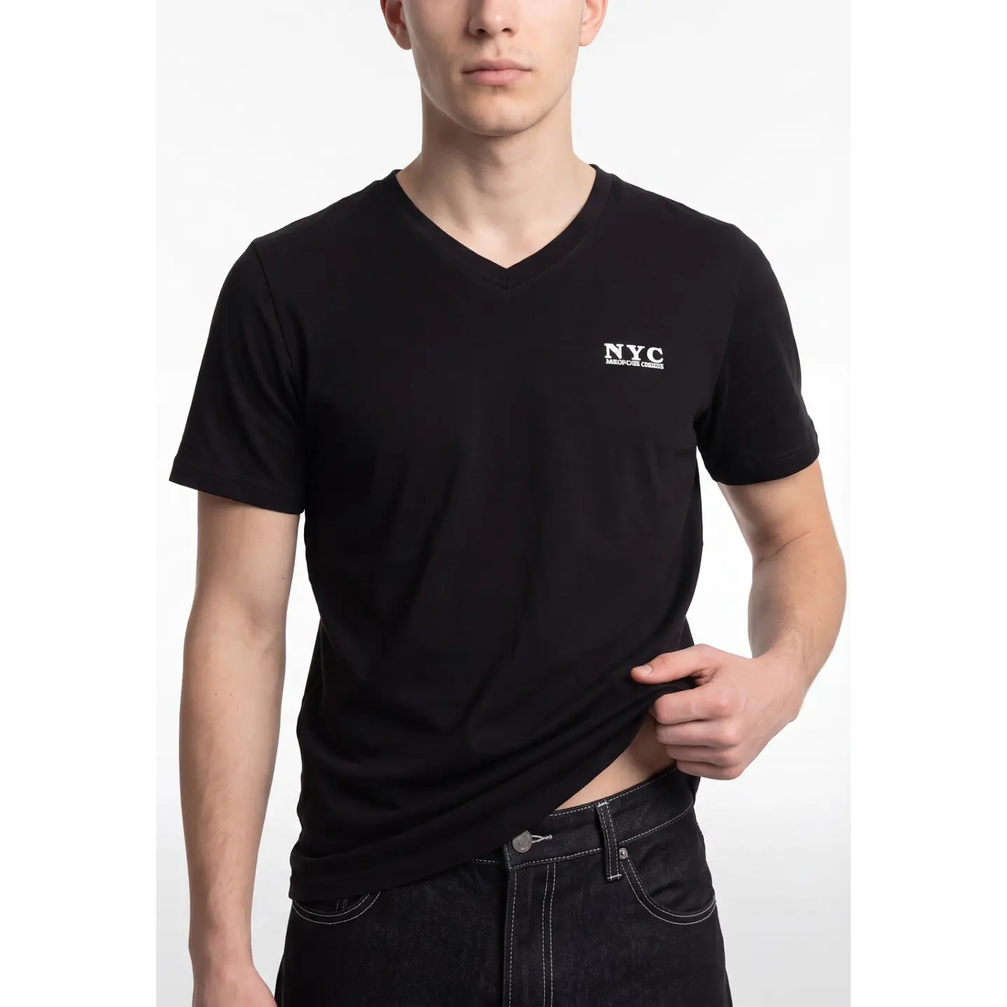Polera Nyc Slim Fit Hombre Negro 4