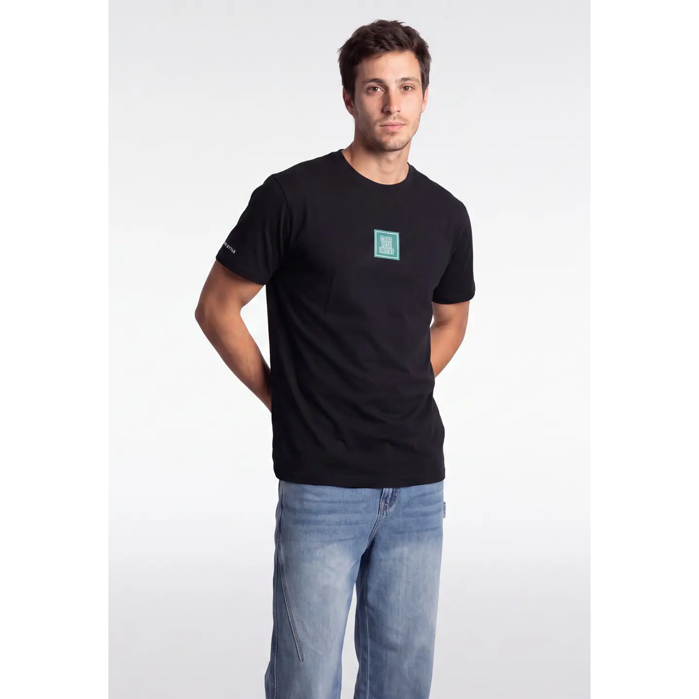 Polera Básica Hombre Negro 4