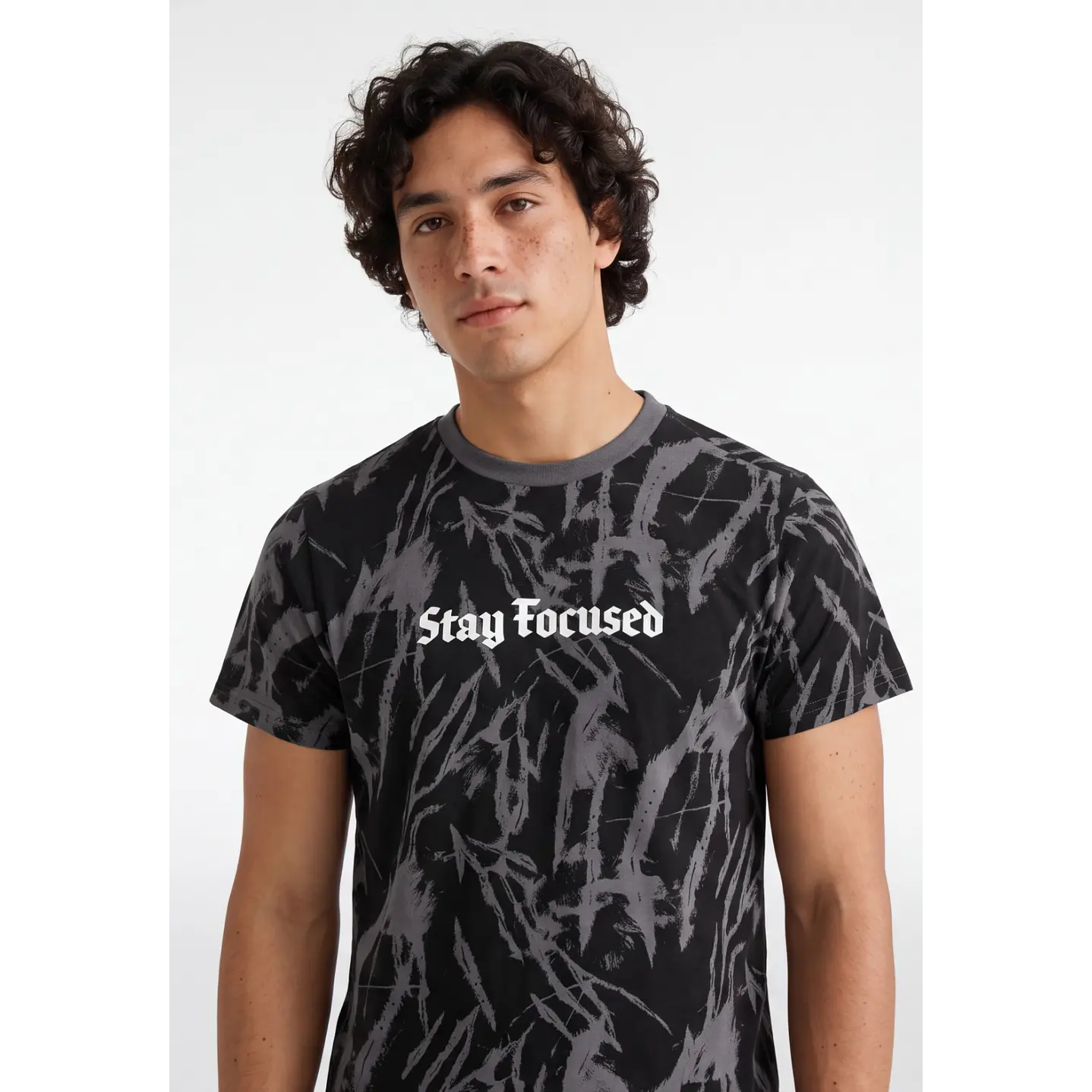 Polera Focused Hombre Negro 4