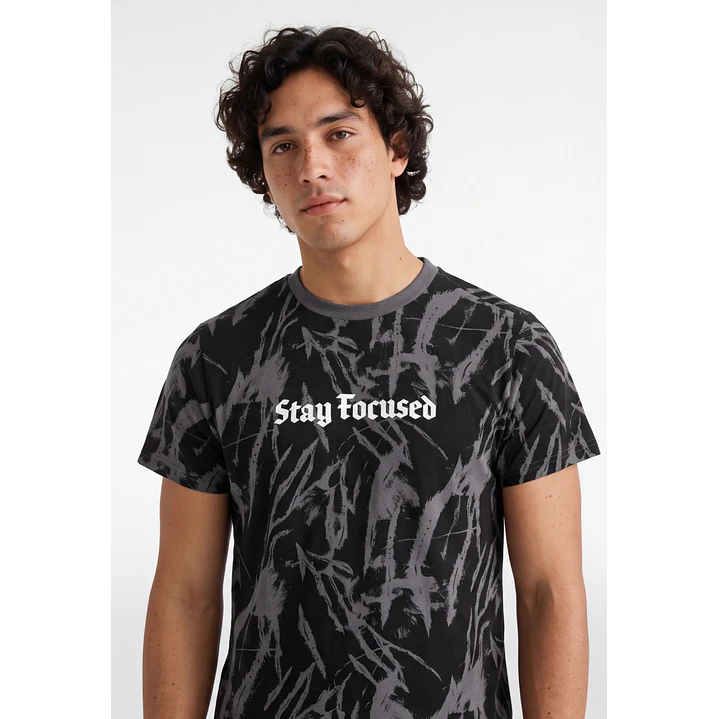 Polera Focused Hombre Negro 4