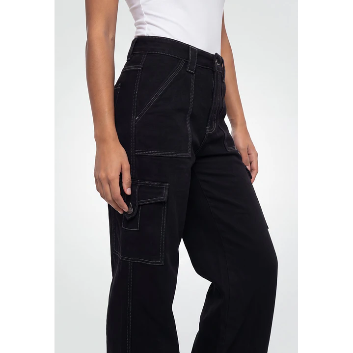 Jeans Contraste Cargo Mujer Negro 4