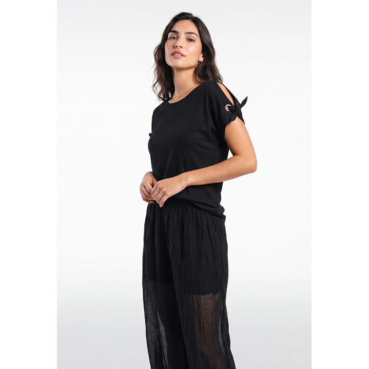Polera Canuton Mujer Negro 4