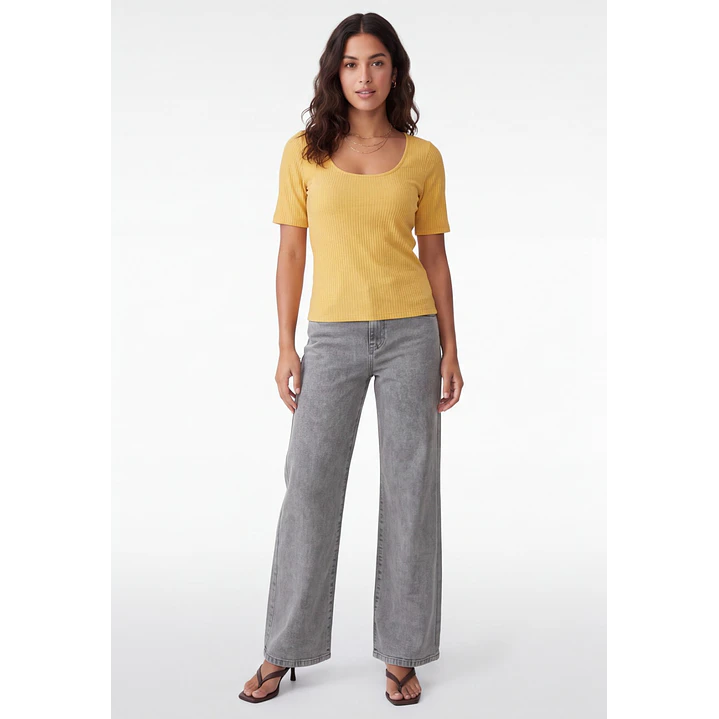 Polera Canuton Mujer Mostaza 3