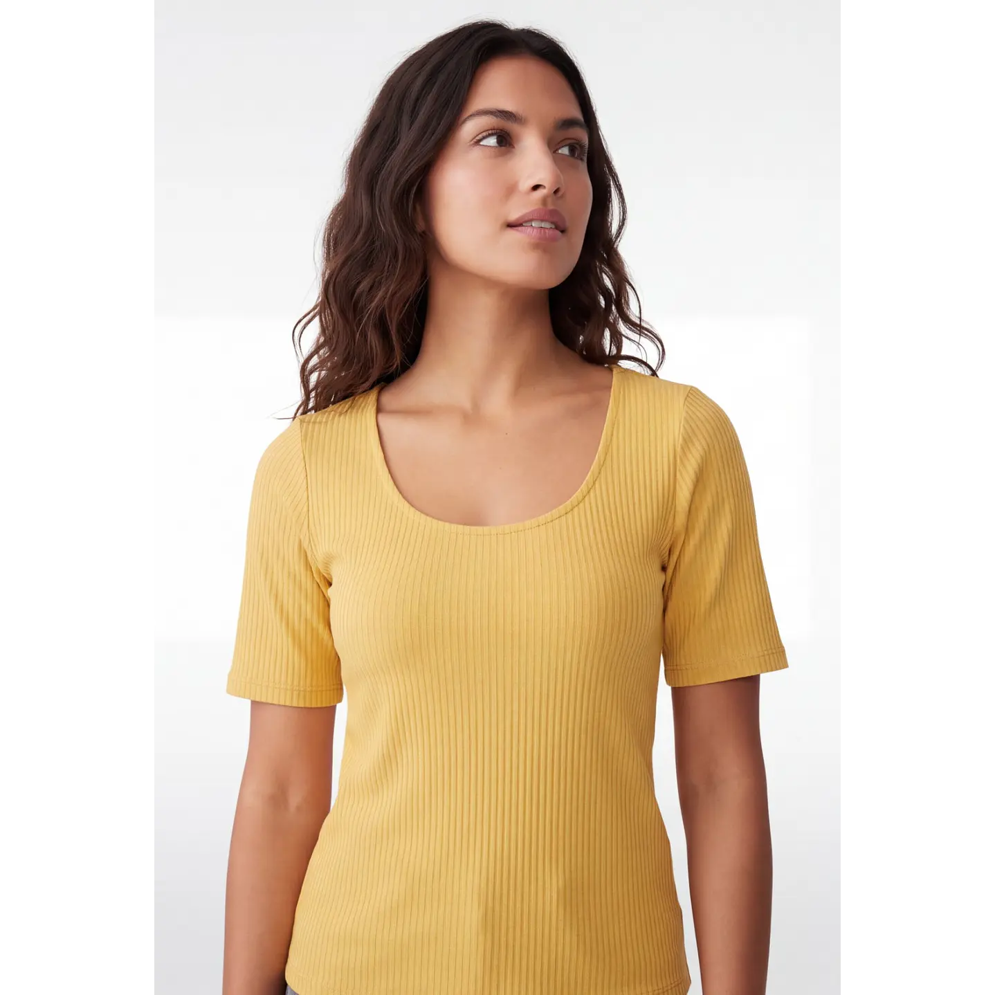 Polera Canuton Mujer Mostaza 4