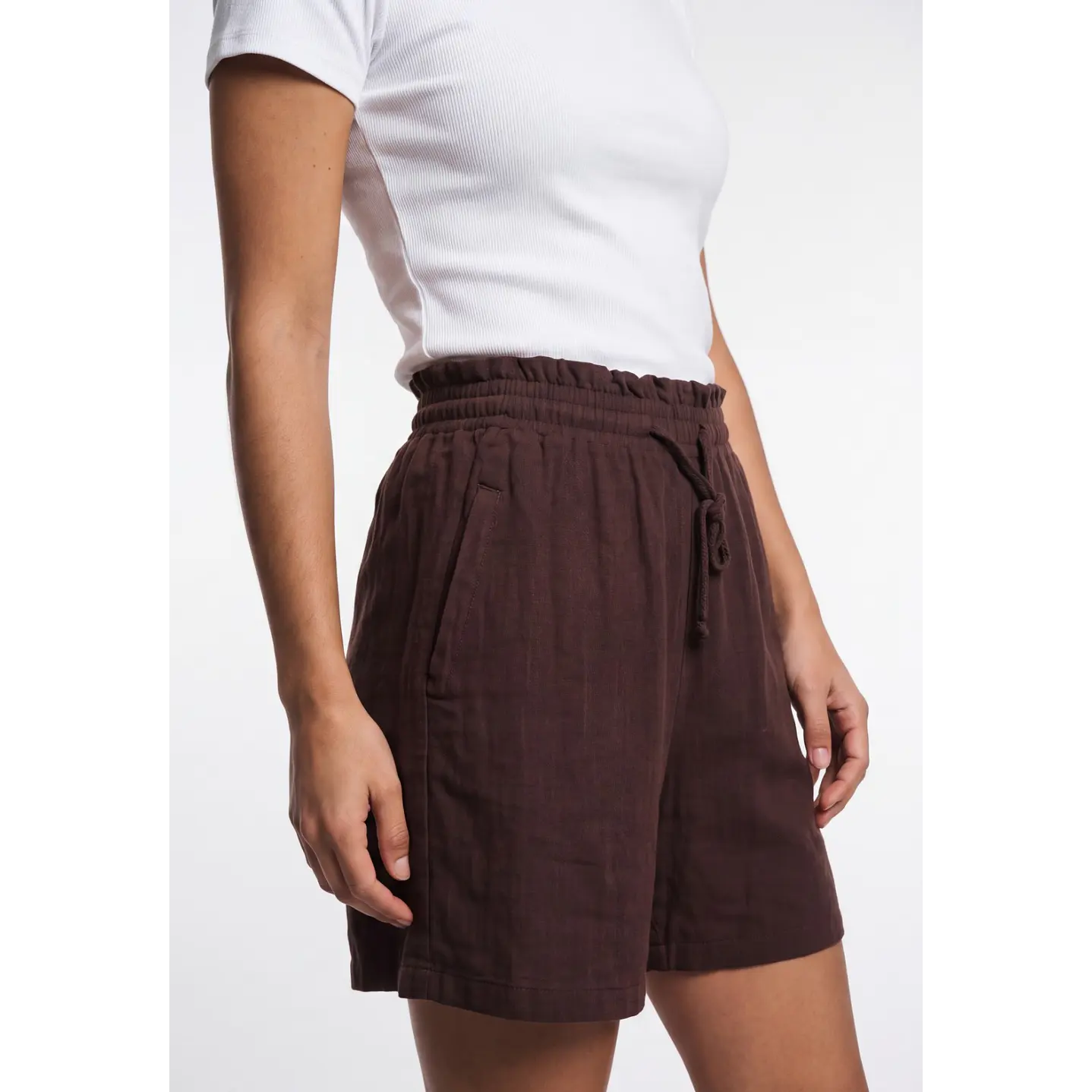 Short Lino Mujer Café 4