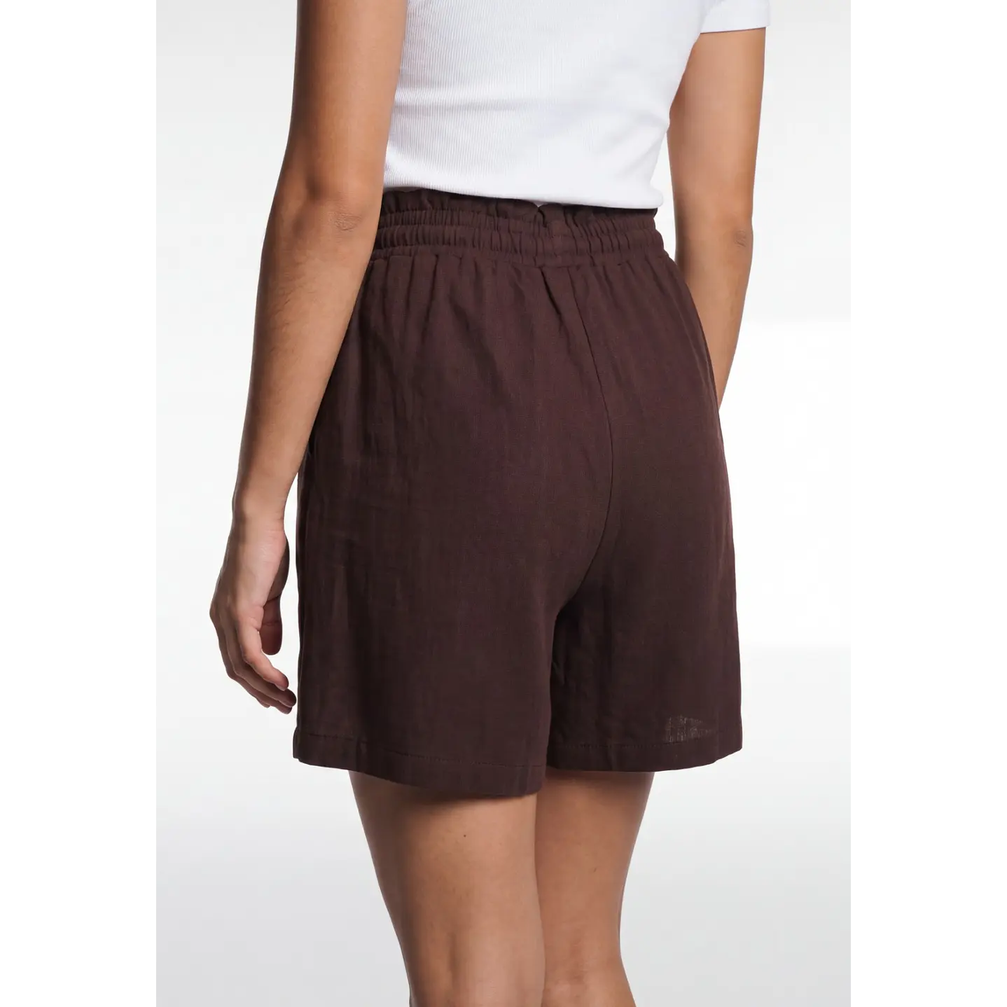 Short Lino Mujer Café 2