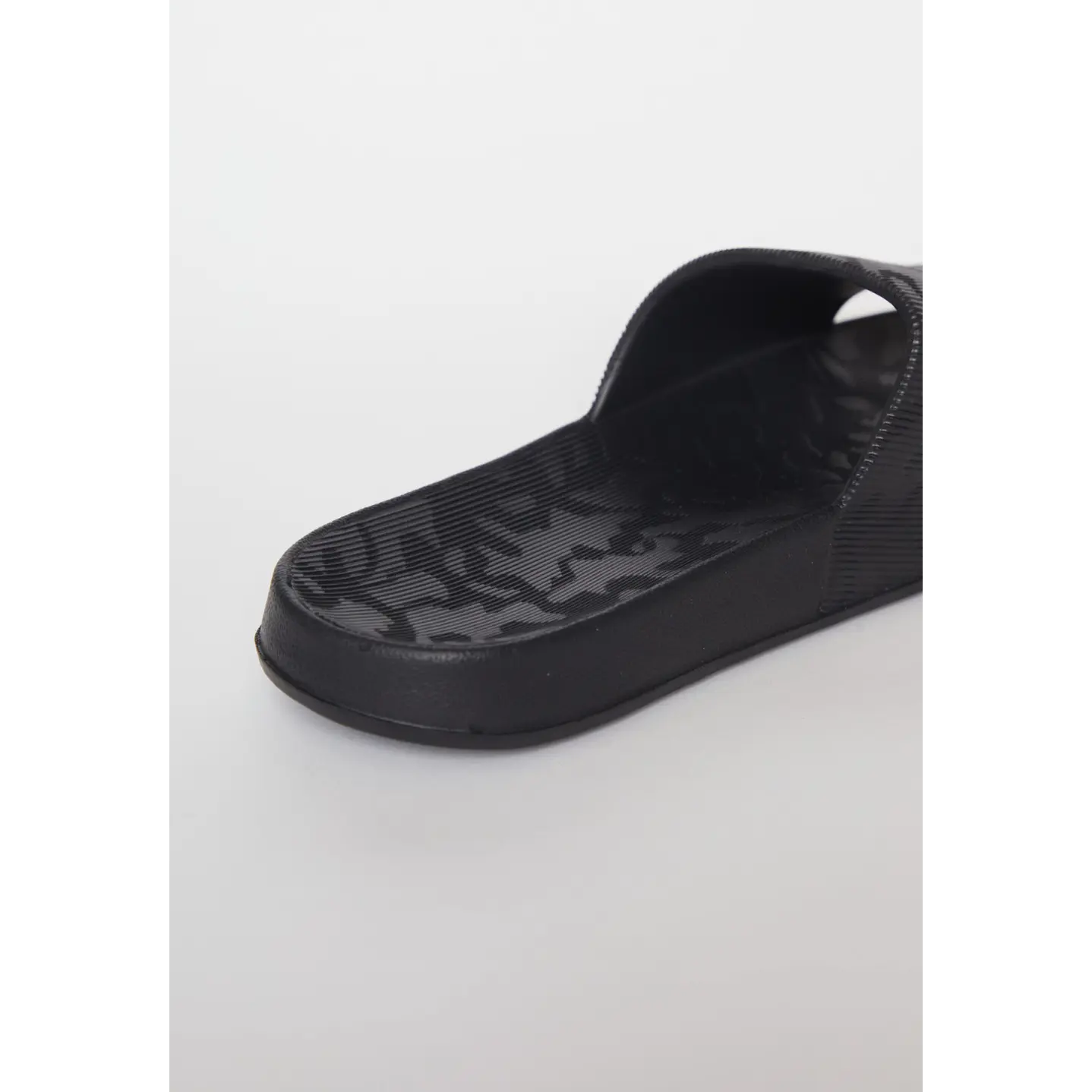 Zueco Camuflado Hombre Negro 3