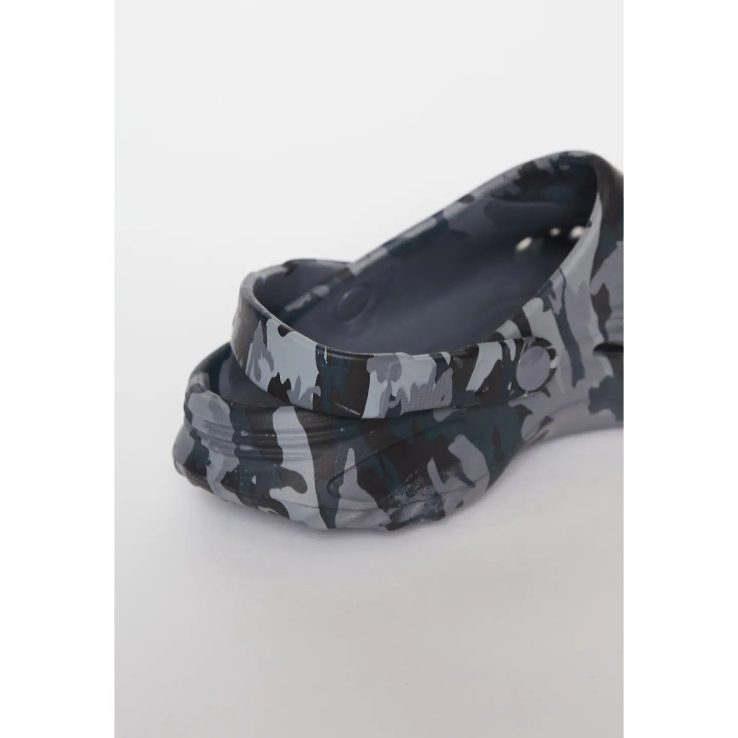 Zueco Camuflado Hombre Gris 3