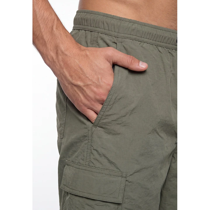 Bermuda Hibrido Cargo Hombre Verde 4