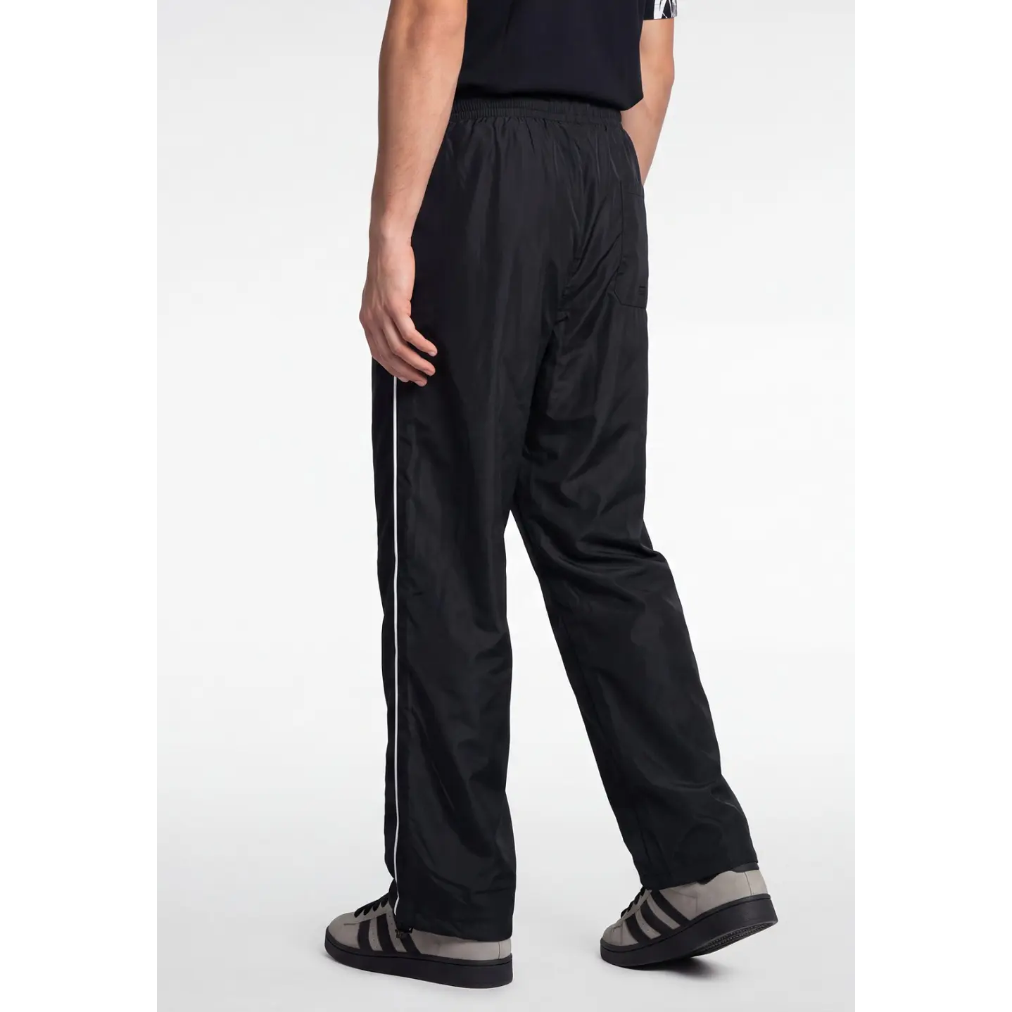 Buzo Lineas Hombre Negro 2
