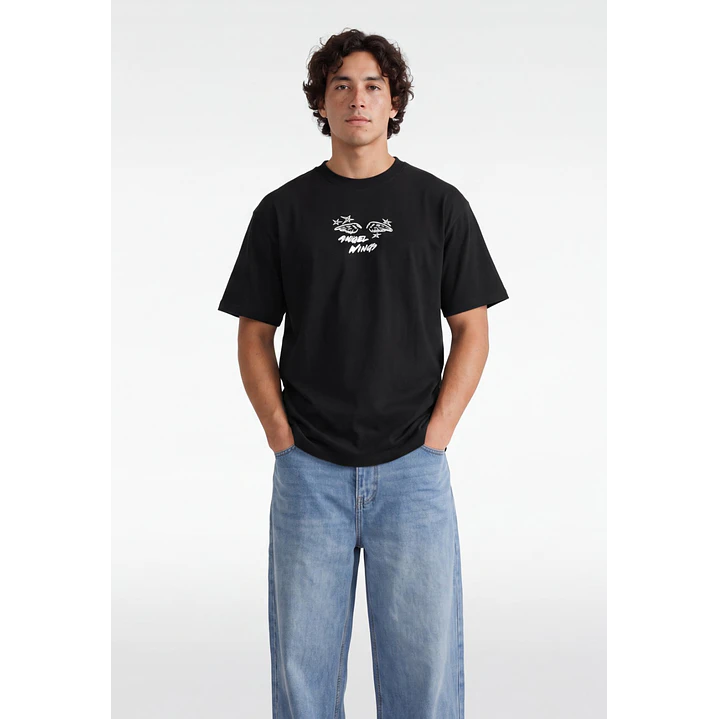 Polera Grafitti Hombre Negro 2