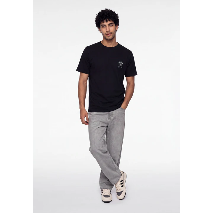 Polera Explore Hombre Negro 3