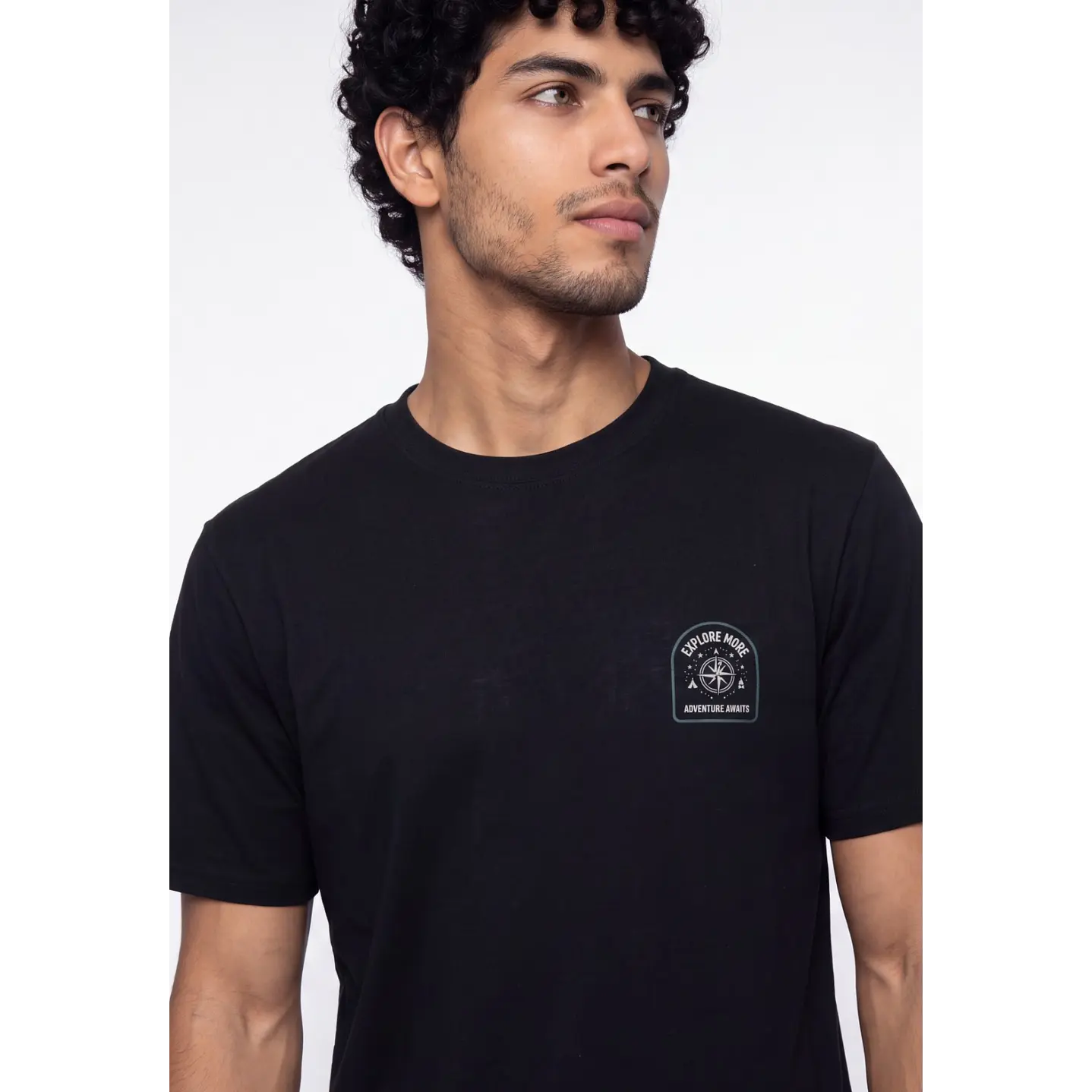 Polera Explore Hombre Negro 4