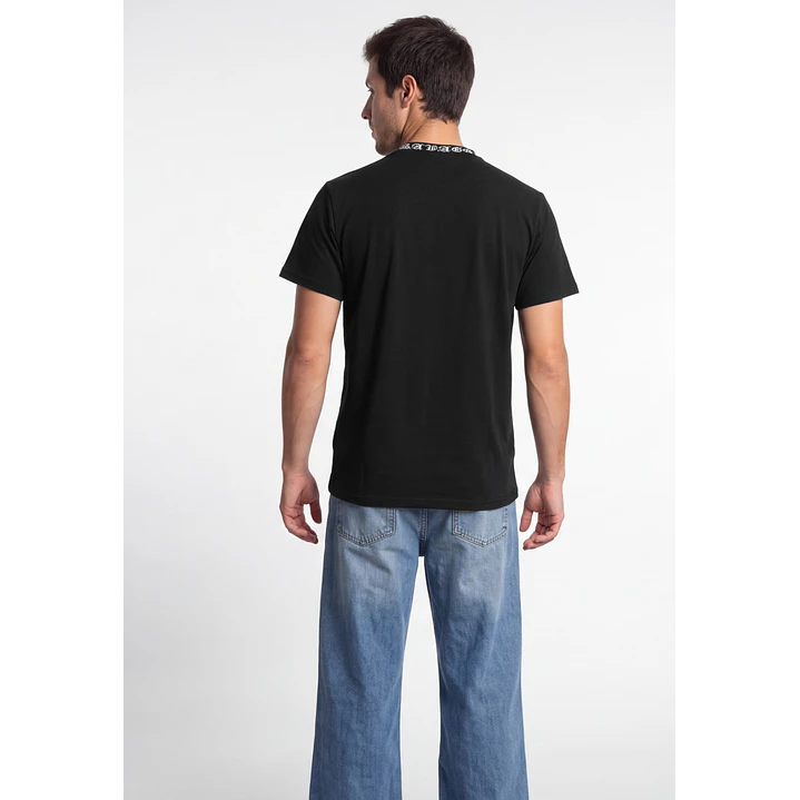 Polera Shadow Hombre Negro 2